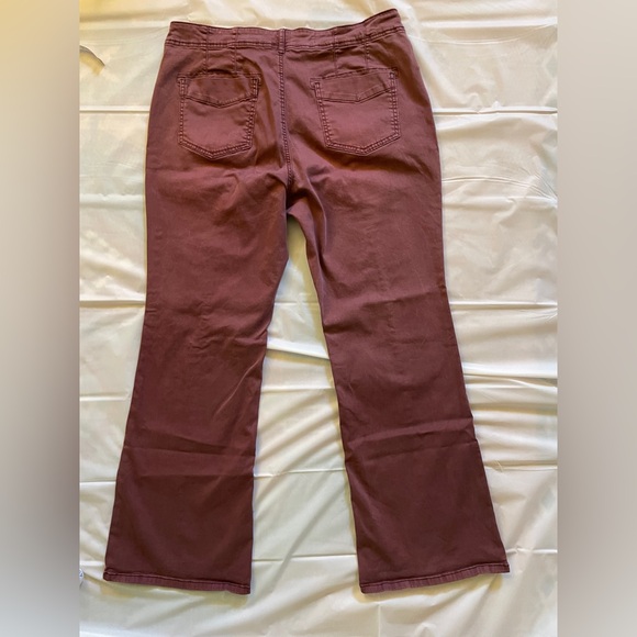Pilcro Flare Jeans in Rich Burgundy - Picture 4 of 5